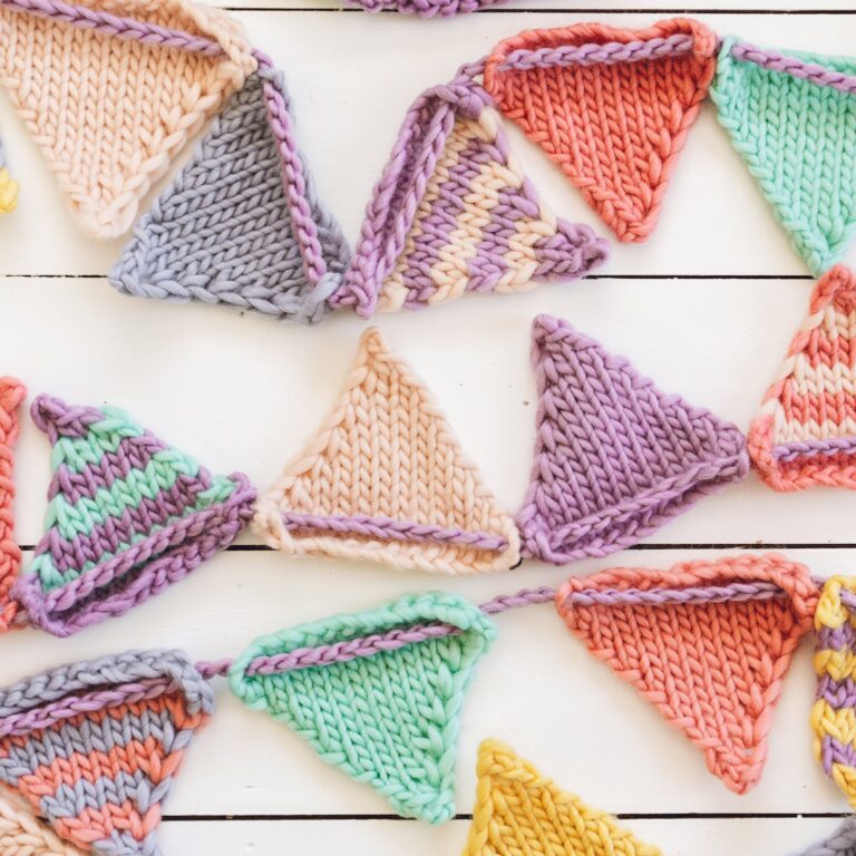 KNITTED-BUNTING-LAUREN-ASTON-DESIGNS-14-1.jpg